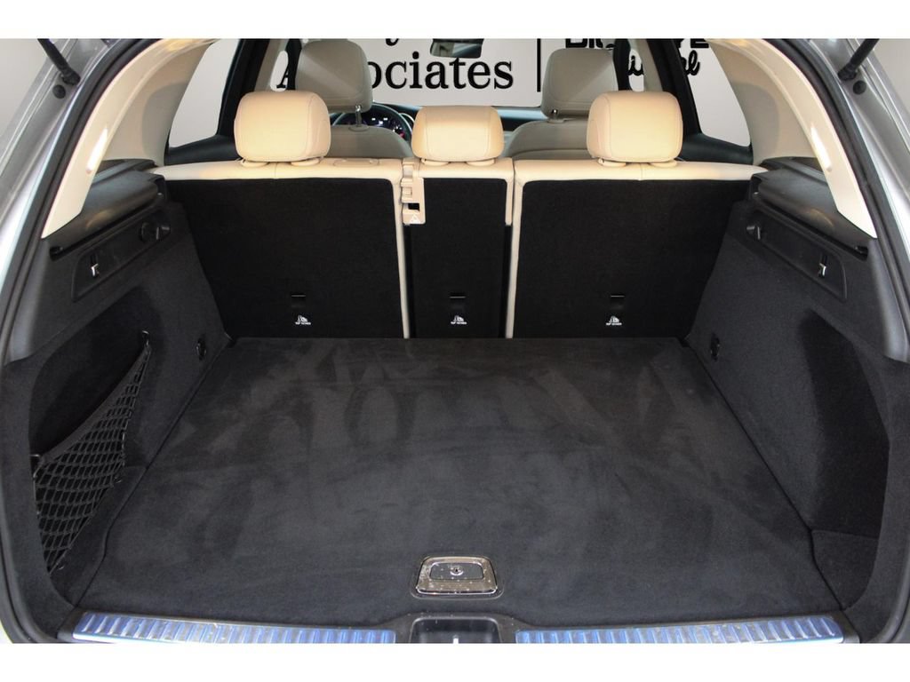 Used 2022 Mercedes-Benz GLC 300 image 30