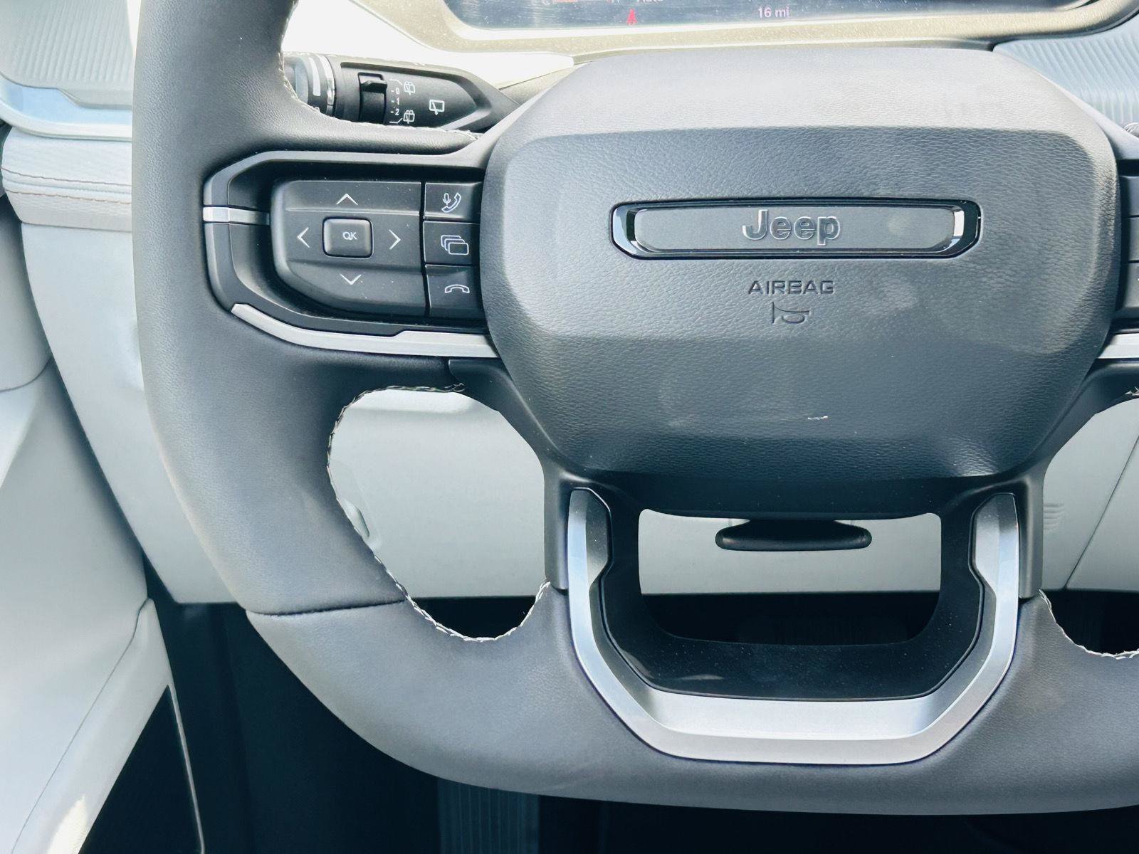 New 2026 Jeep Cherokee Limited AWD/4WD image 18
