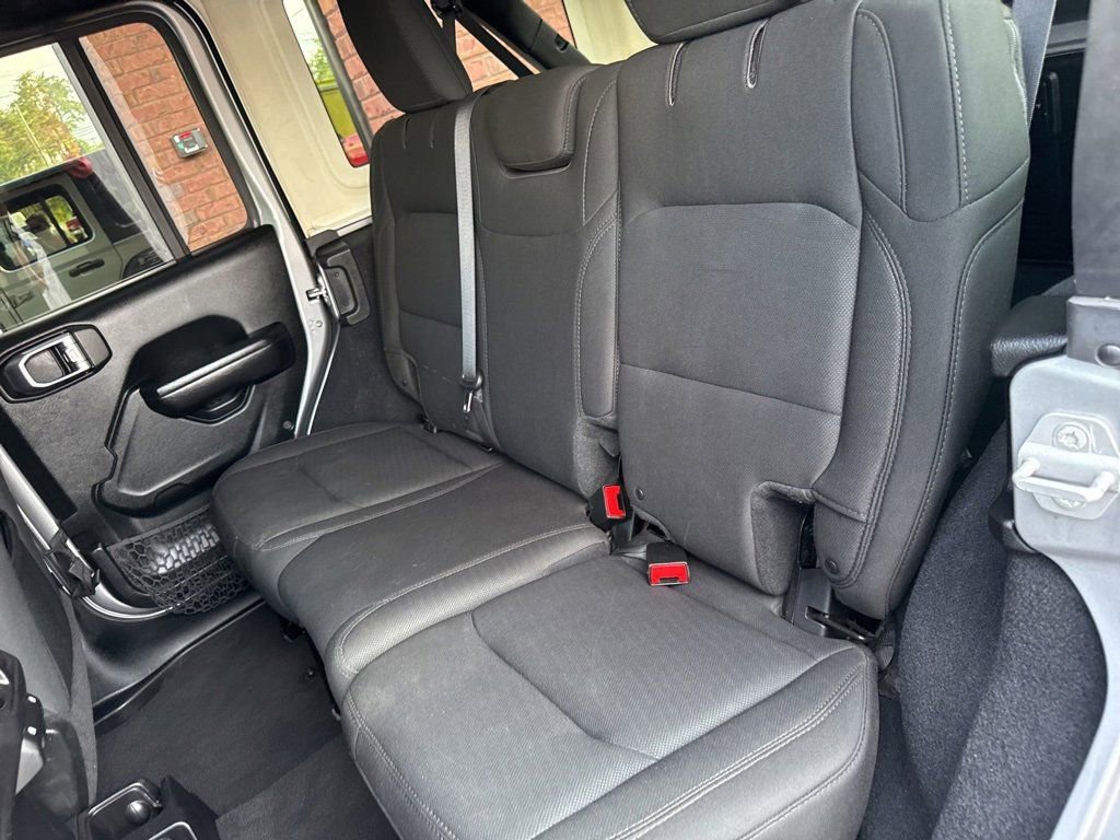 Used 2018 Jeep Wrangler Unlimited Sport S AWD/4WD image 8