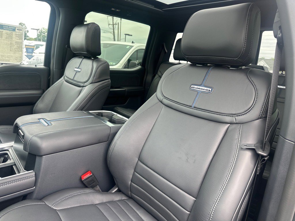 New 2025 Ford F250 Platinum image 17