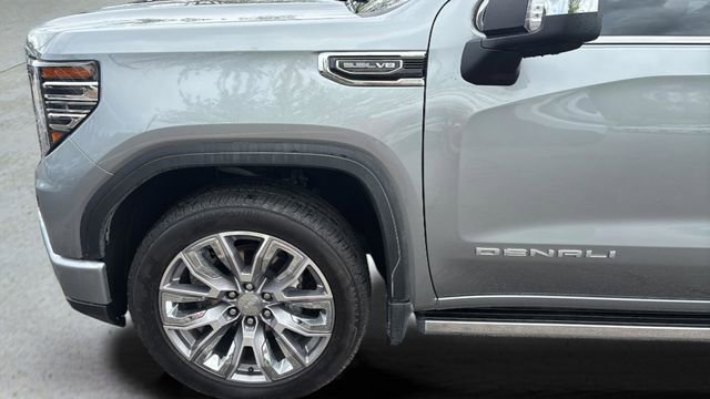 Used 2024 GMC Sierra 1500 Denali w/ Denali Reserve Package AWD/4WD image 12
