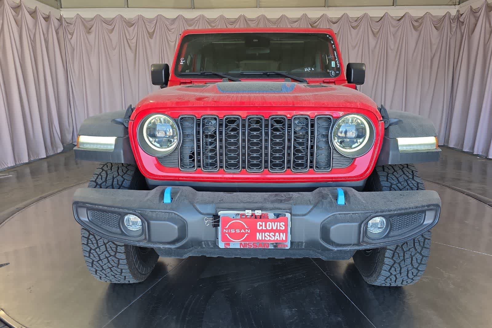 Used 2024 Jeep Wrangler Unlimited Rubicon 4xe AWD/4WD image 11