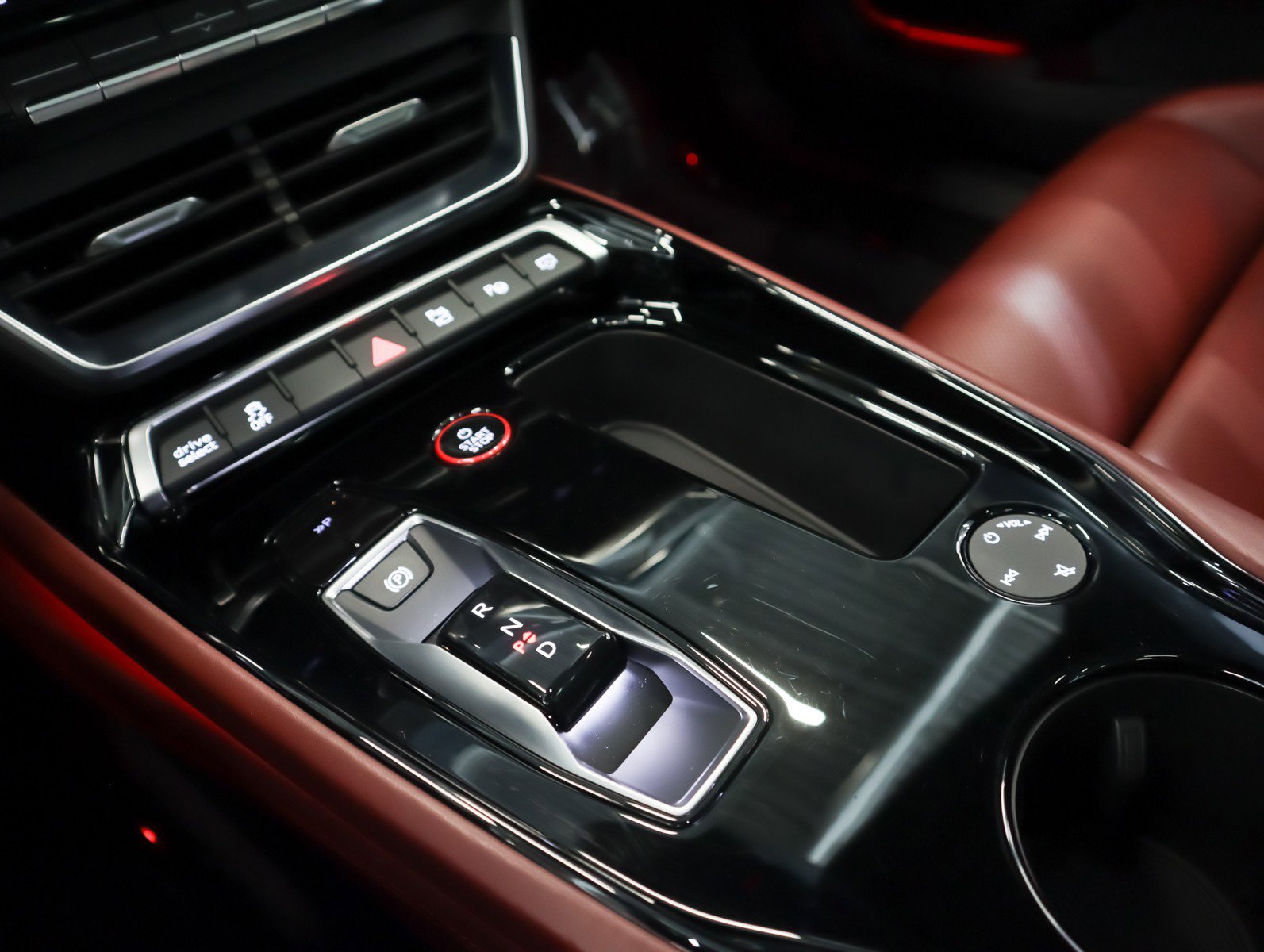 Used 2024 Audi RS e-tron GT w/ Carbon Performance Package AWD/4WD image 20