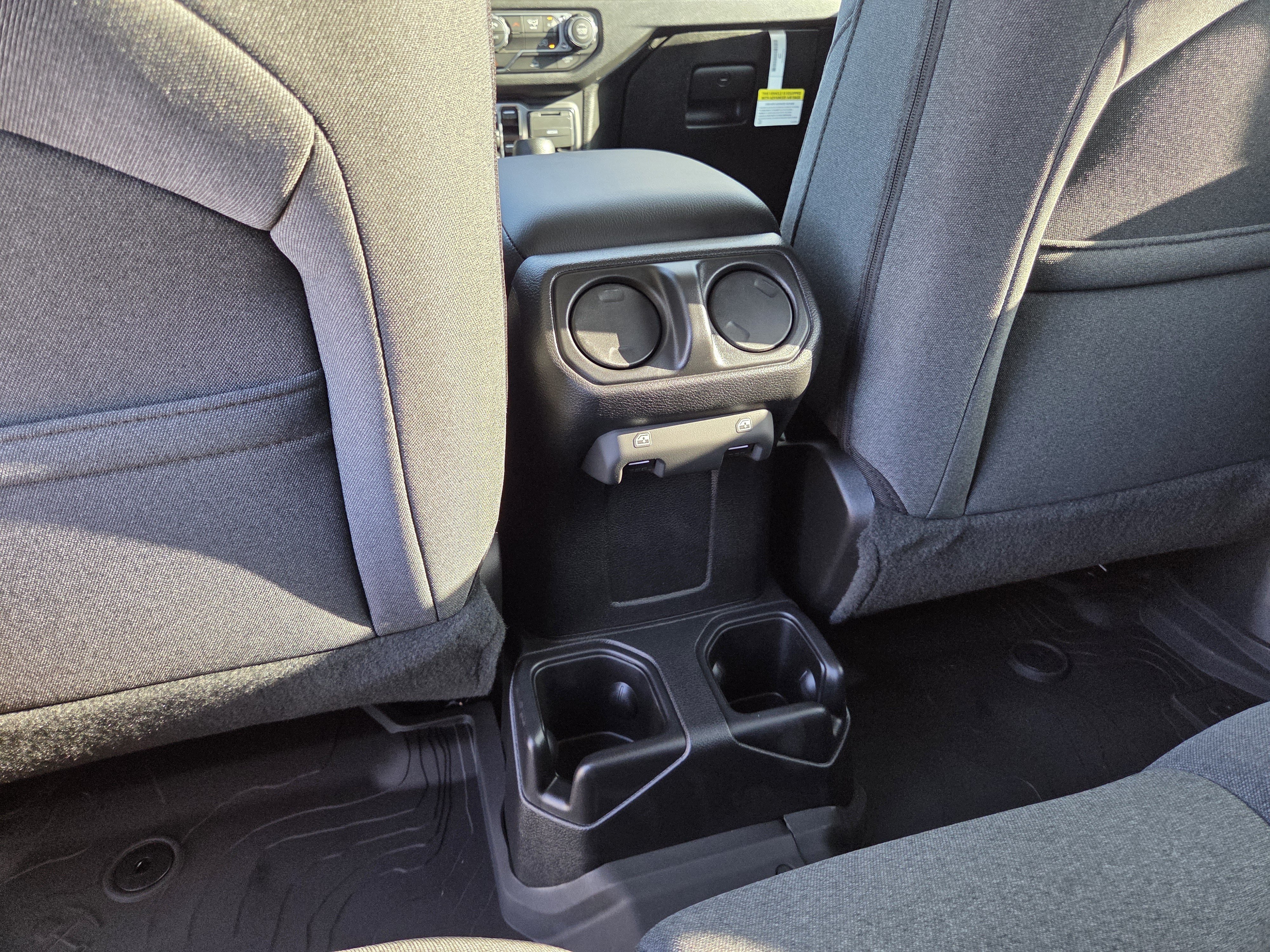 Used 2025 Jeep Gladiator Sport AWD/4WD image 20
