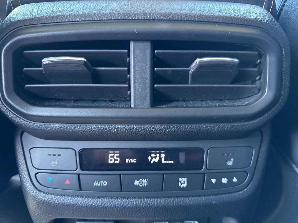 Used 2023 Honda Pilot Elite image 16