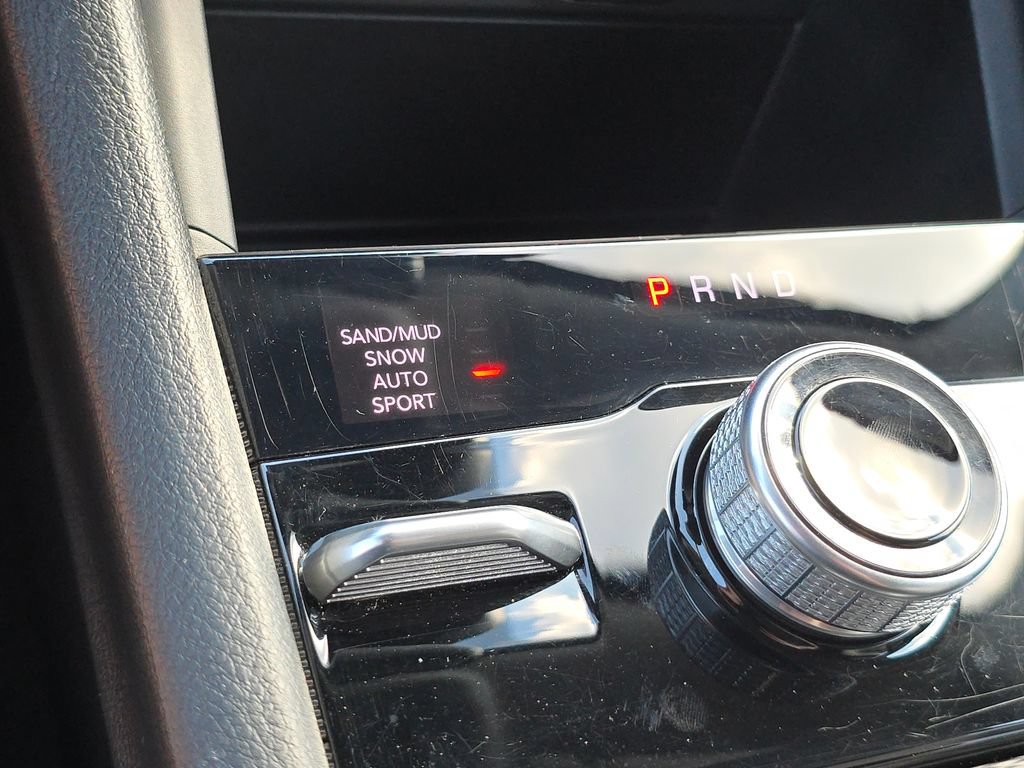 Used 2024 Jeep Grand Cherokee Limited AWD/4WD image 36