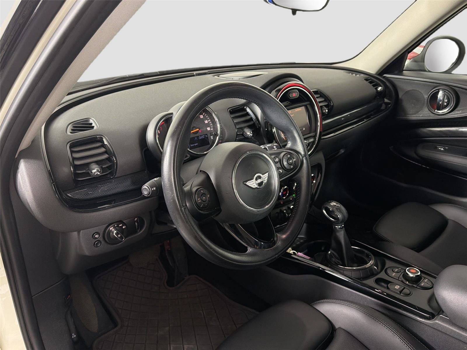 Used 2016 MINI Cooper Clubman S FWD image 9