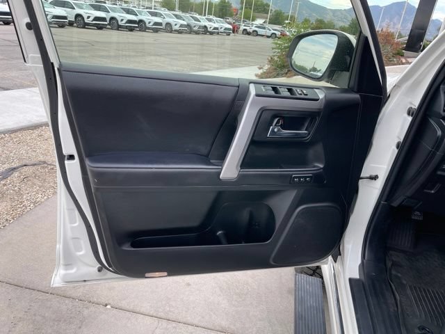 Used 2022 Toyota 4Runner Limited AWD/4WD image 14