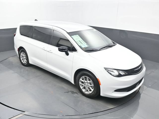 New 2025 Chrysler Voyager LX FWD image 51