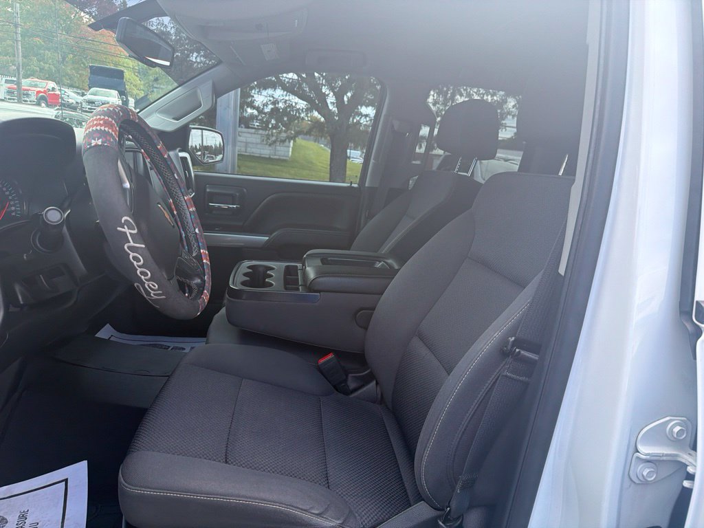 Used 2019 Chevrolet Silverado 1500 LT w/ All Star Edition AWD/4WD image 8