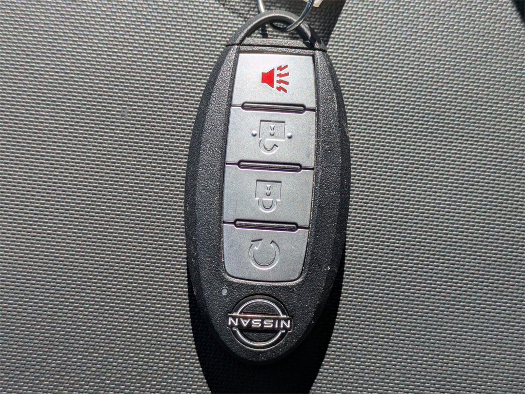 Used 2024 Nissan Frontier SL w/ Technology Package image 33