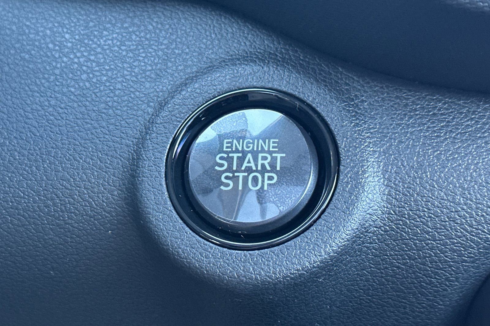 Used 2026 Hyundai Venue SEL image 25