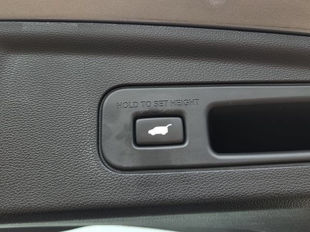Certified 2023 Acura MDX FWD w/ Technology Package image 27