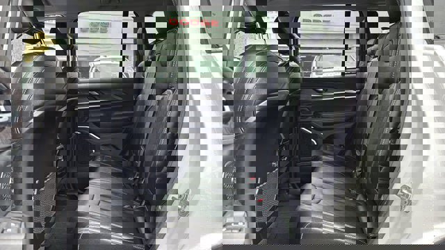 Certified 2023 Jeep Grand Cherokee Limited AWD/4WD image 24