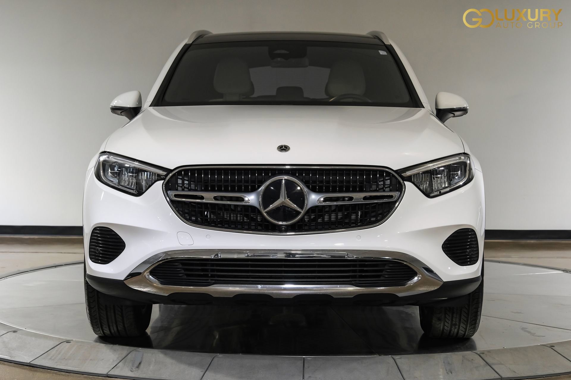Used 2024 Mercedes-Benz GLC 300 image 5