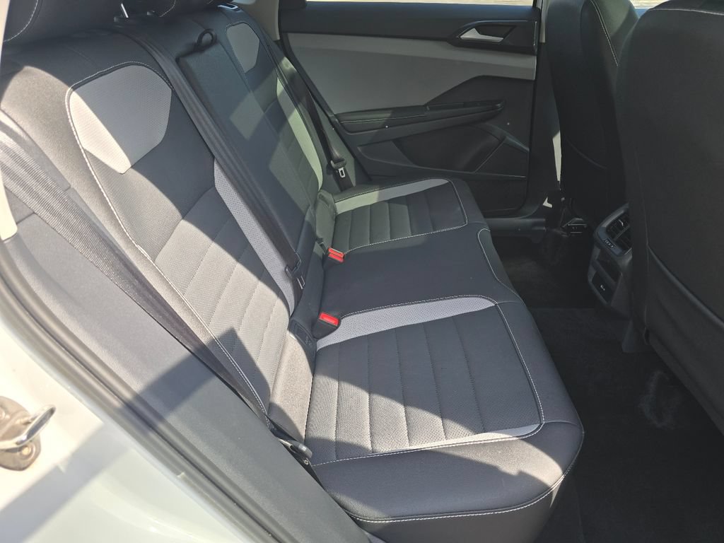 Certified 2024 Volkswagen Taos SEL AWD/4WD image 29
