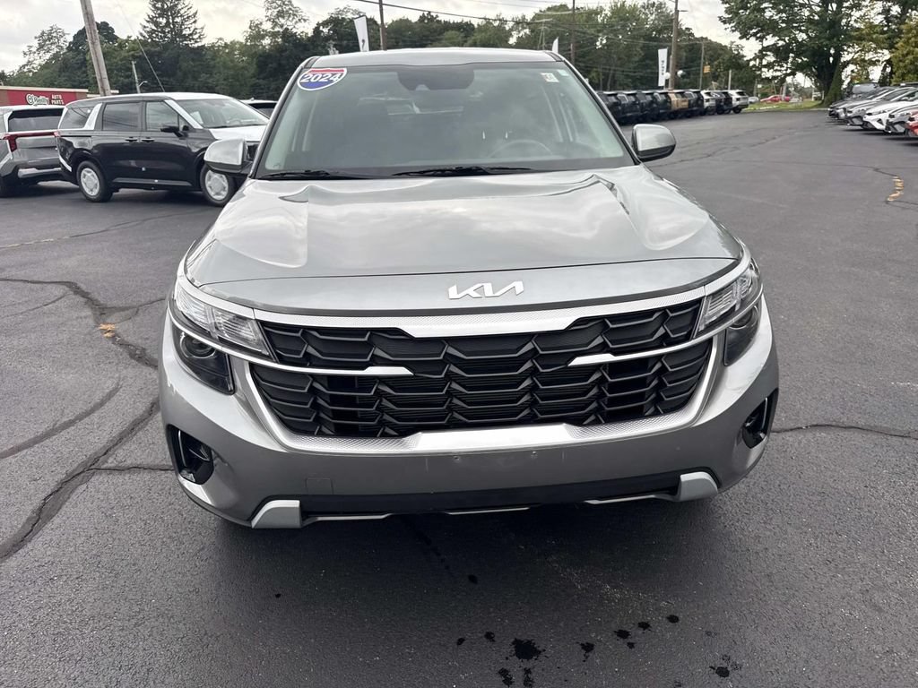Used 2024 Kia Seltos LX AWD/4WD image 11