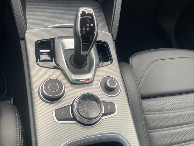Used 2023 Alfa Romeo Stelvio Veloce image 30