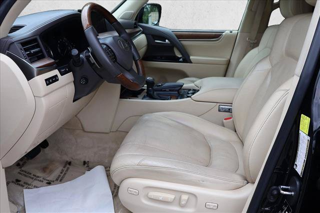 Used 2018 Lexus LX 570 4WD w/ Luxury Package image 11