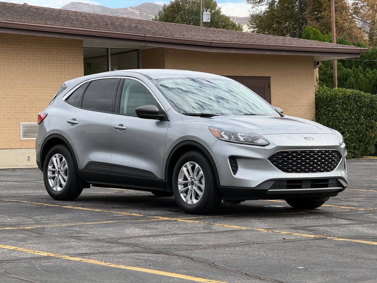 Used 2022 Ford Escape SE FWD image 7