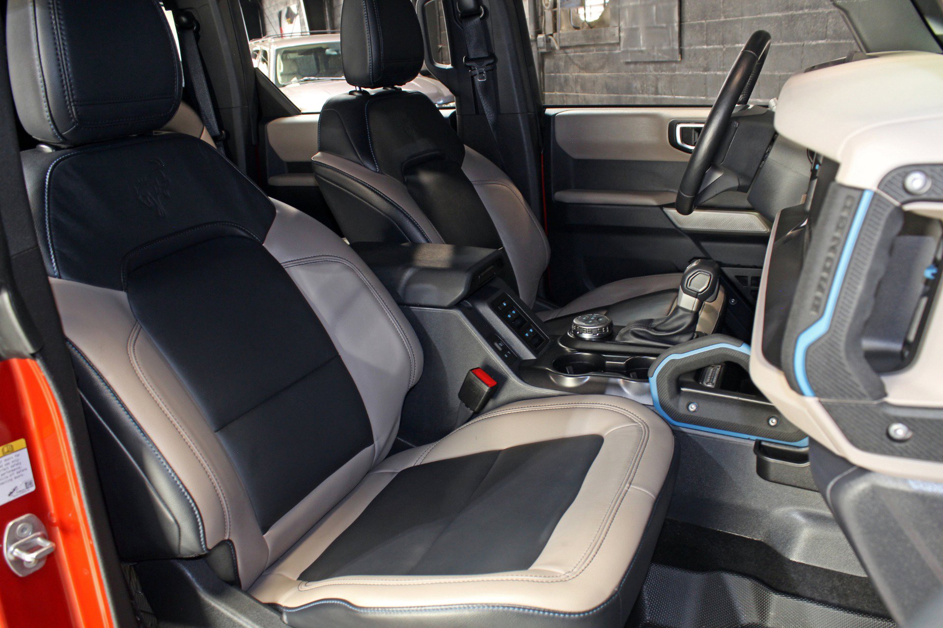 Used 2023 Ford Bronco Wildtrak AWD/4WD image 64