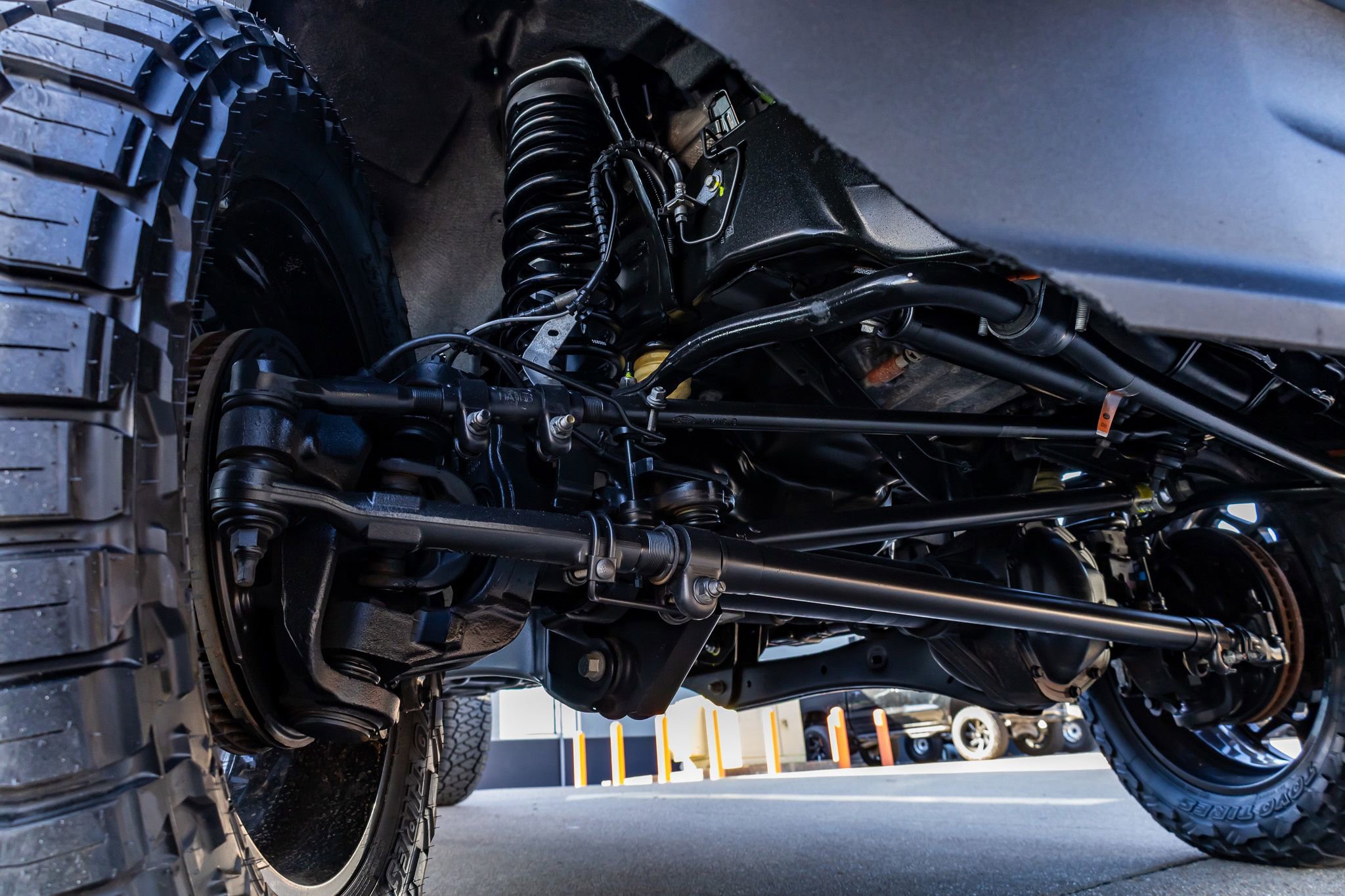 Used 2025 Ford F450 Platinum w/ FX4 Off-Road Package image 14