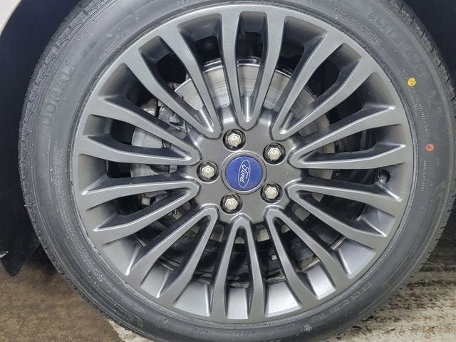 Used 2018 Ford Fusion Platinum FWD image 10