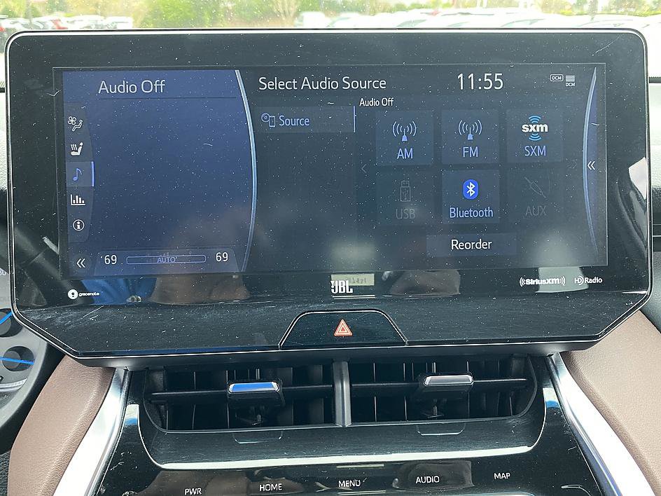 Certified 2021 Toyota Venza Limited image 14