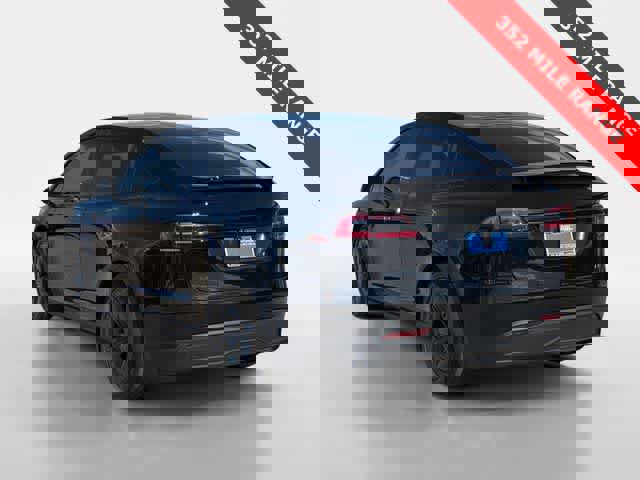 Used 2026 Tesla Model X image 4