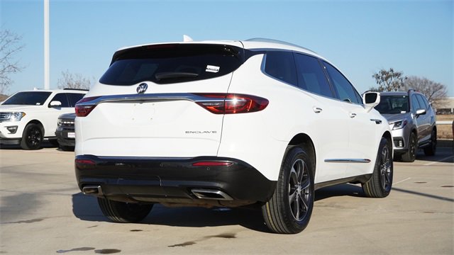 Used 2019 Buick Enclave Essence w/ LPO, Sport Appearance Package image 9