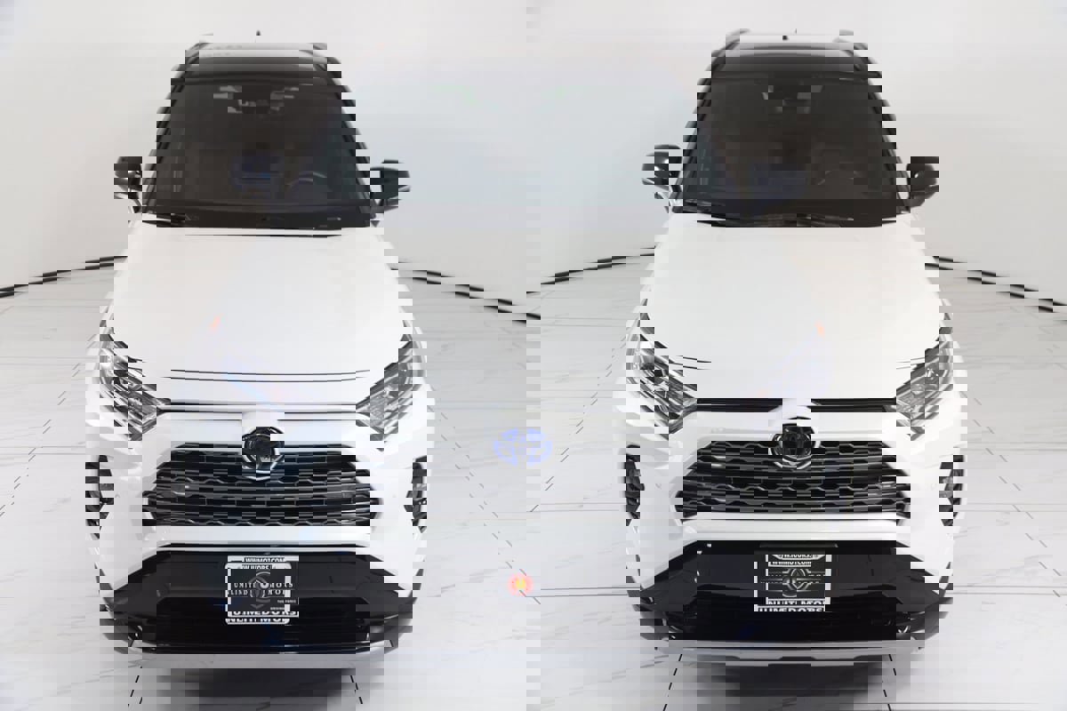 Used 2021 Toyota RAV4 XSE image 62