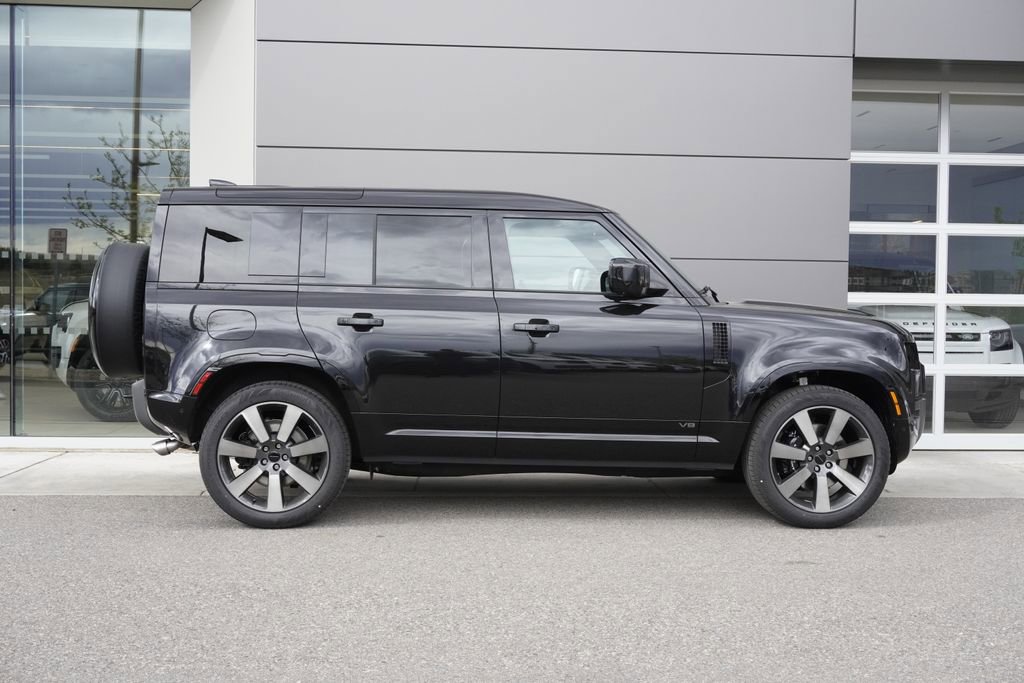 New 2026 Land Rover Defender 110 V8 image 7
