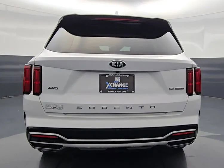Used 2021 Kia Sorento SX AWD/4WD image 11