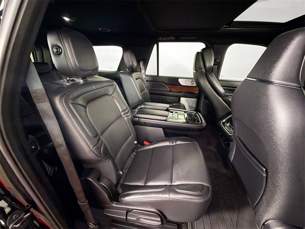 Used 2019 Lincoln Navigator L Reserve image 26