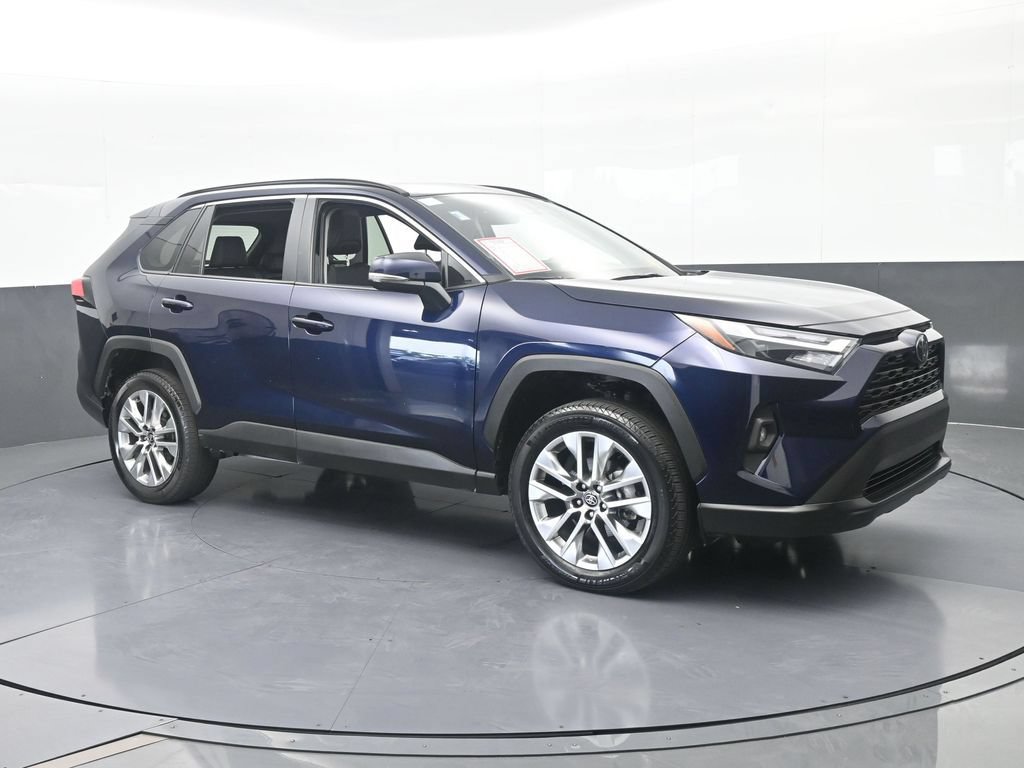 Used 2025 Toyota RAV4 XLE Premium FWD image 8