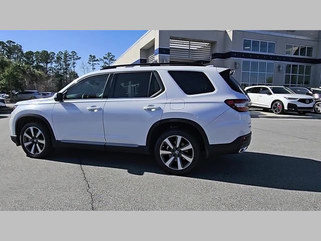 Used 2025 Honda Pilot Touring image 18