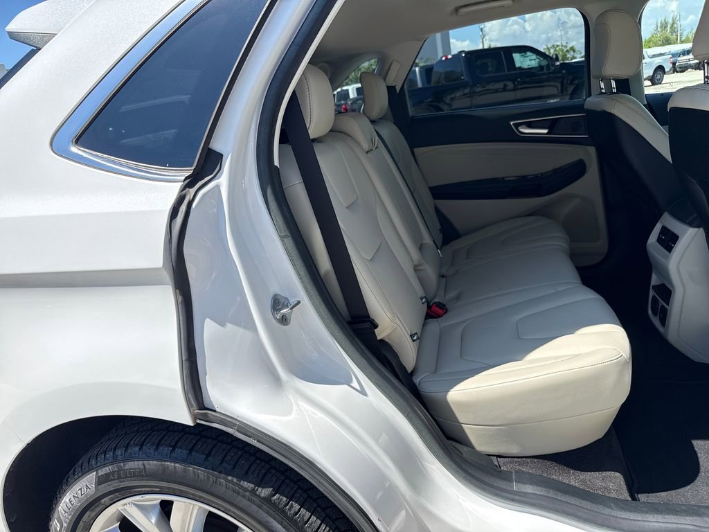 Used 2020 Ford Edge Titanium FWD image 26