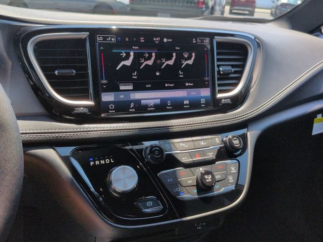New 2027 Chrysler Pacifica Select FWD image 20