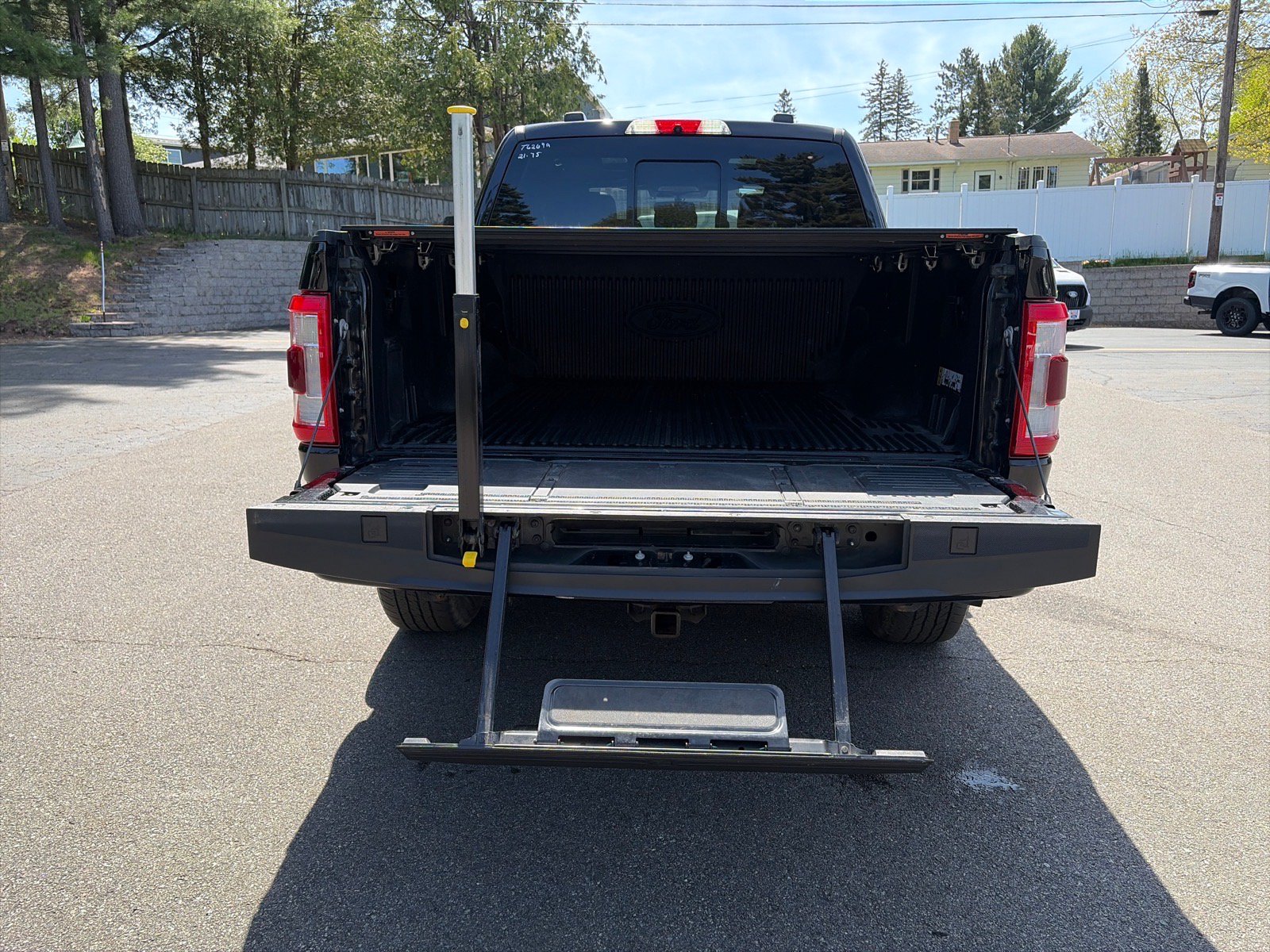 Used 2021 Ford F150 Lariat w/ Equipment Group 502A High AWD/4WD image 8