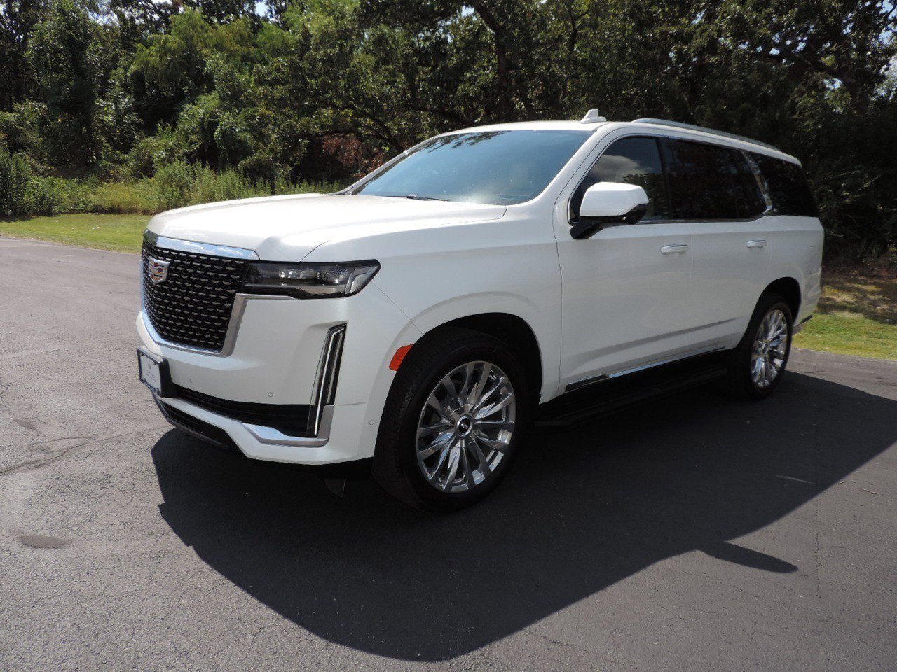 Certified 2024 Cadillac Escalade Premium Luxury w/ Performance Package image 1