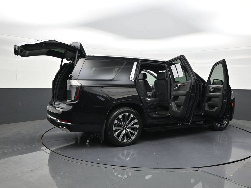 Used 2025 Chevrolet Tahoe High Country RWD image 30