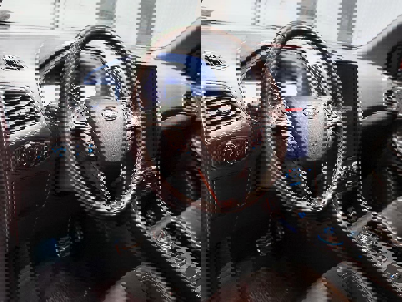 Used 2023 Ford Edge ST image 9