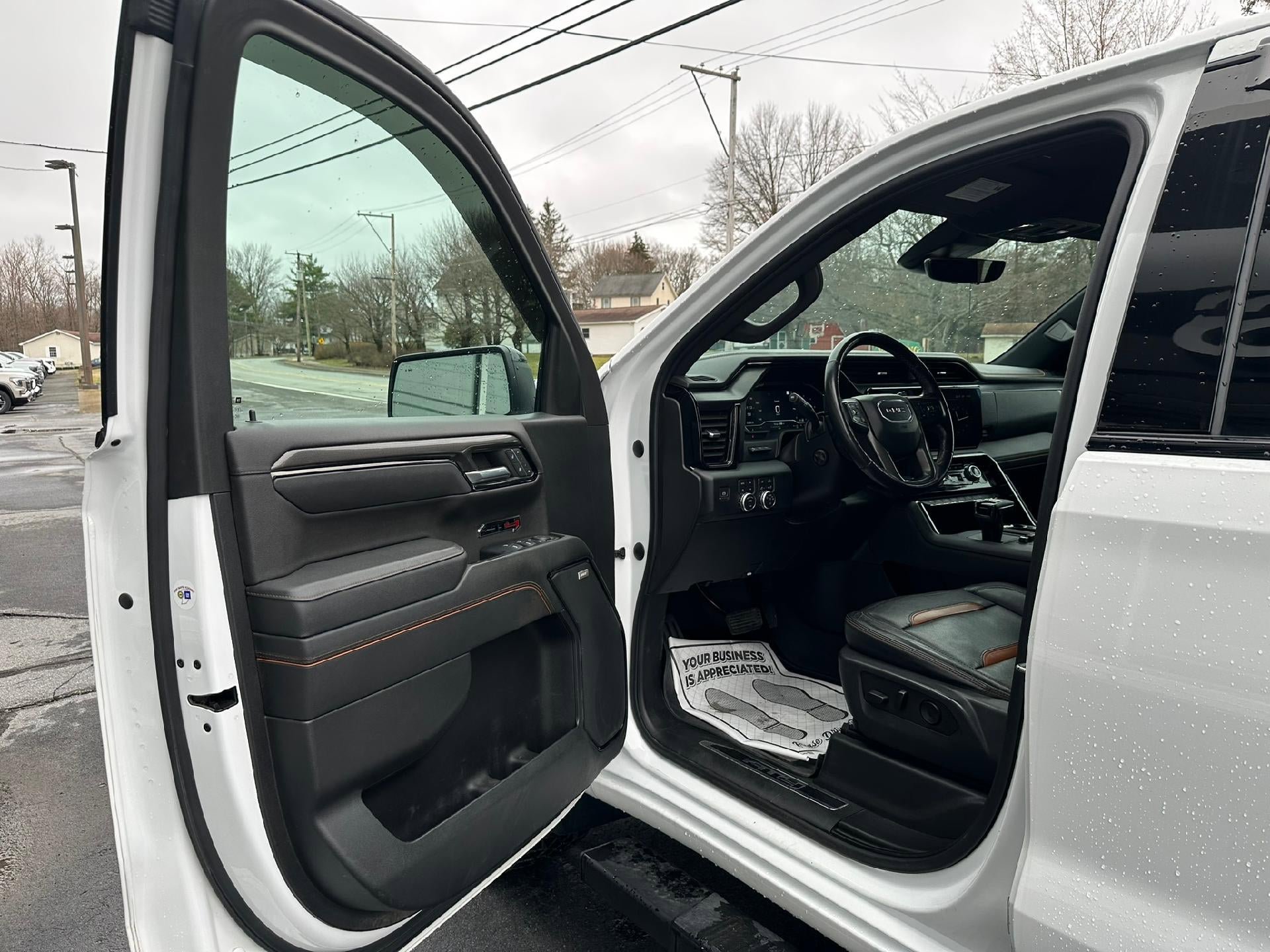 Certified 2023 GMC Sierra 1500 AT4 w/ AT4 Premium Package AWD/4WD image 15