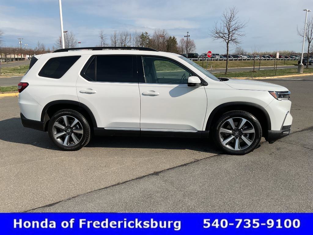Certified 2025 Honda Pilot Elite image 7