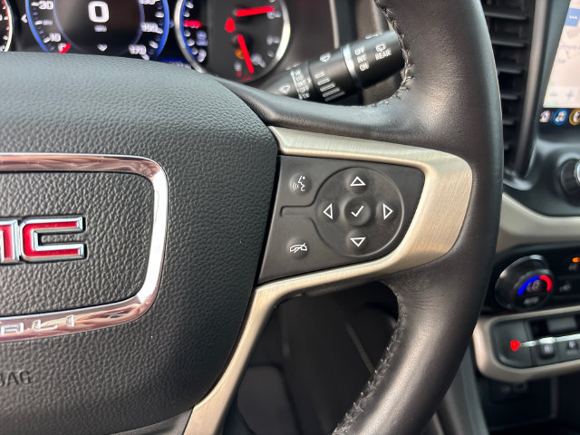 Used 2022 GMC Acadia Denali w/ Denali Ultimate Package AWD/4WD image 23