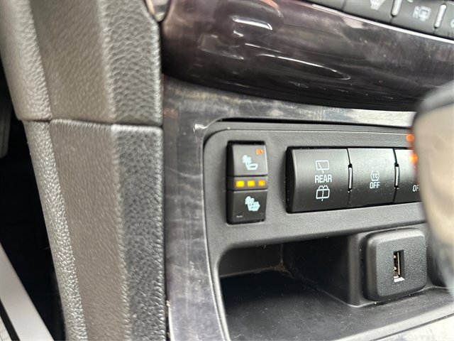Used 2017 Buick Enclave Leather AWD/4WD image 50