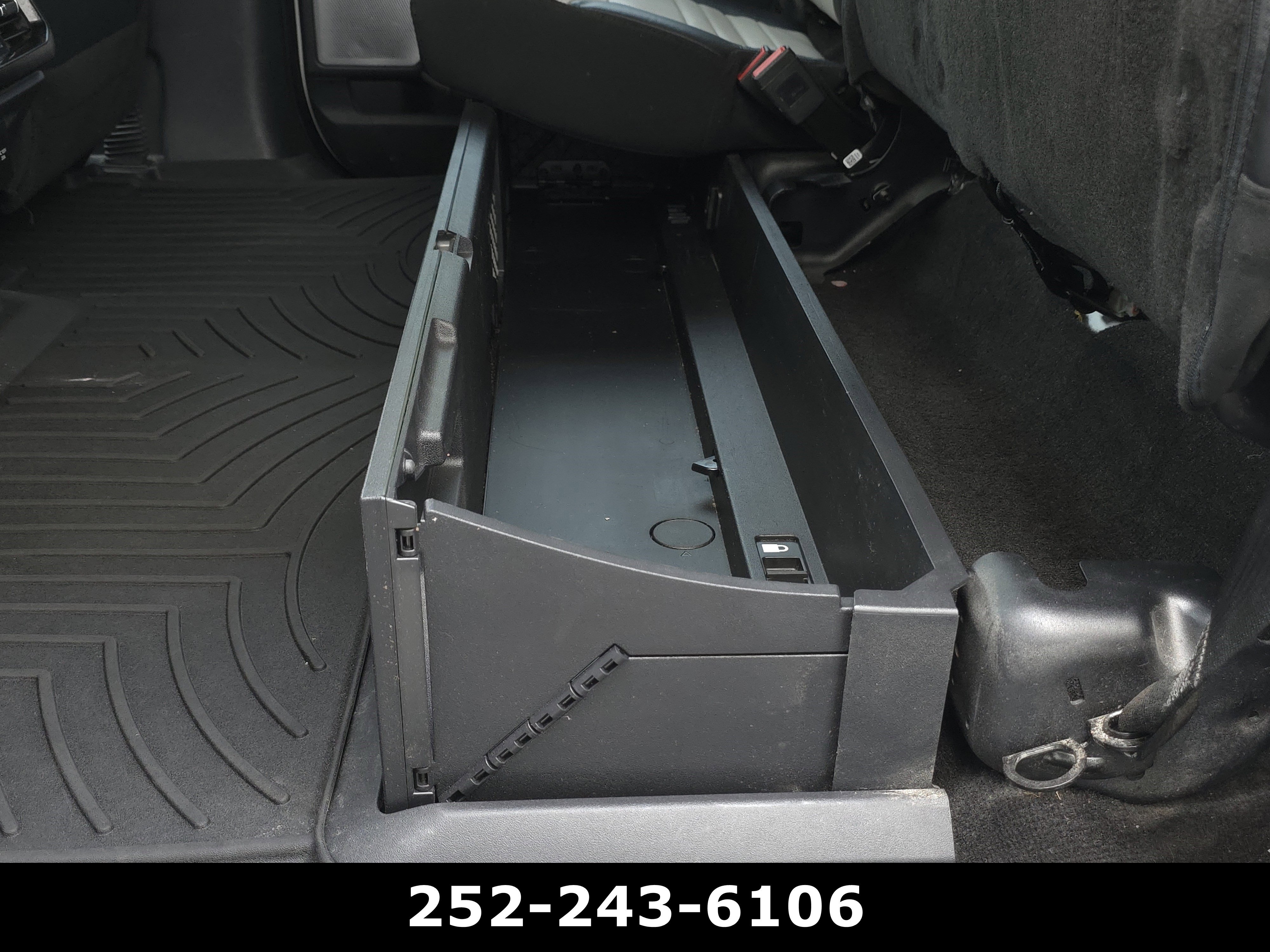 Used 2022 Ford F150 Lightning Platinum AWD/4WD image 36