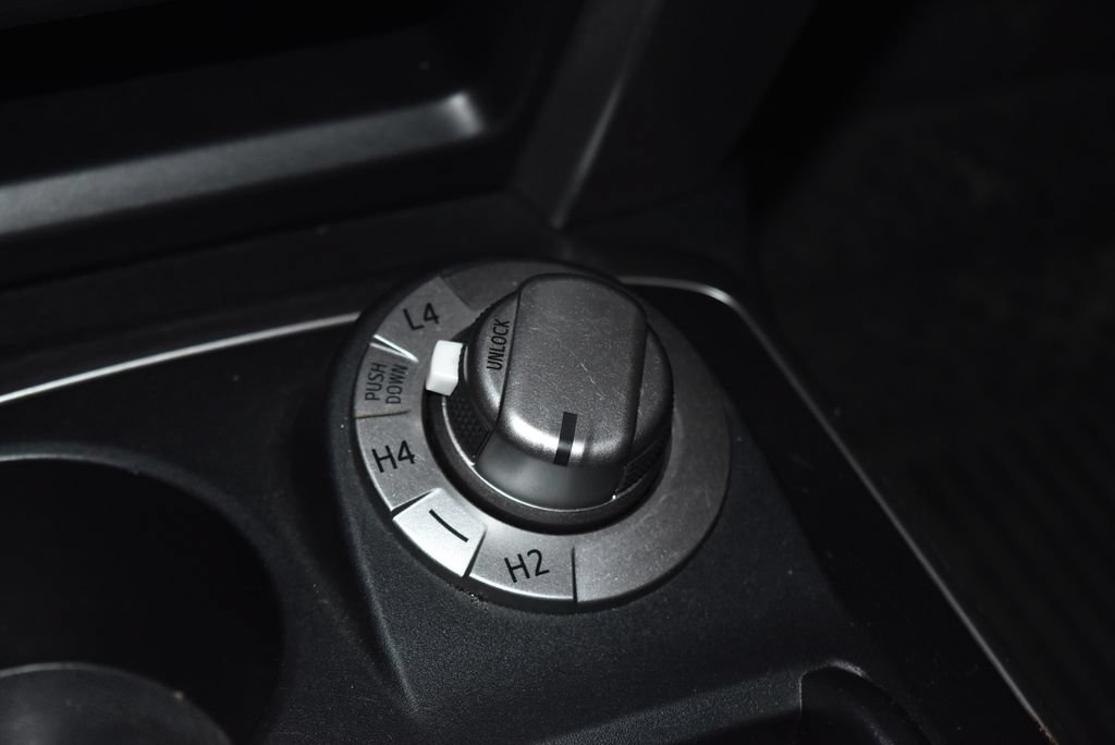Used 2019 Toyota 4Runner SR5 Premium AWD/4WD image 18