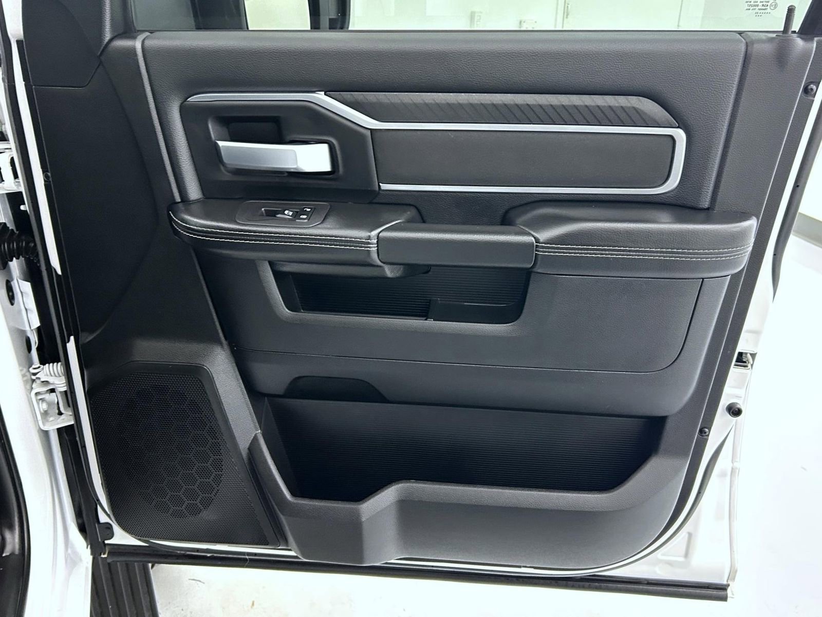 Certified 2025 RAM 2500 Big Horn image 16