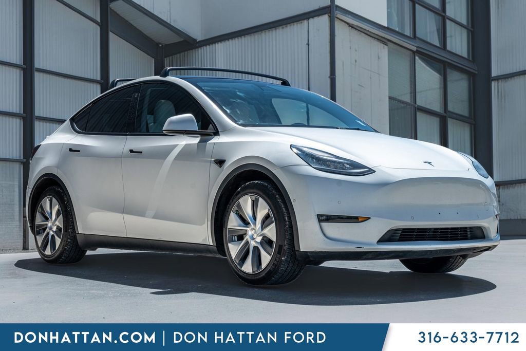 Used 2021 Tesla Model Y Long Range AWD/4WD image 31